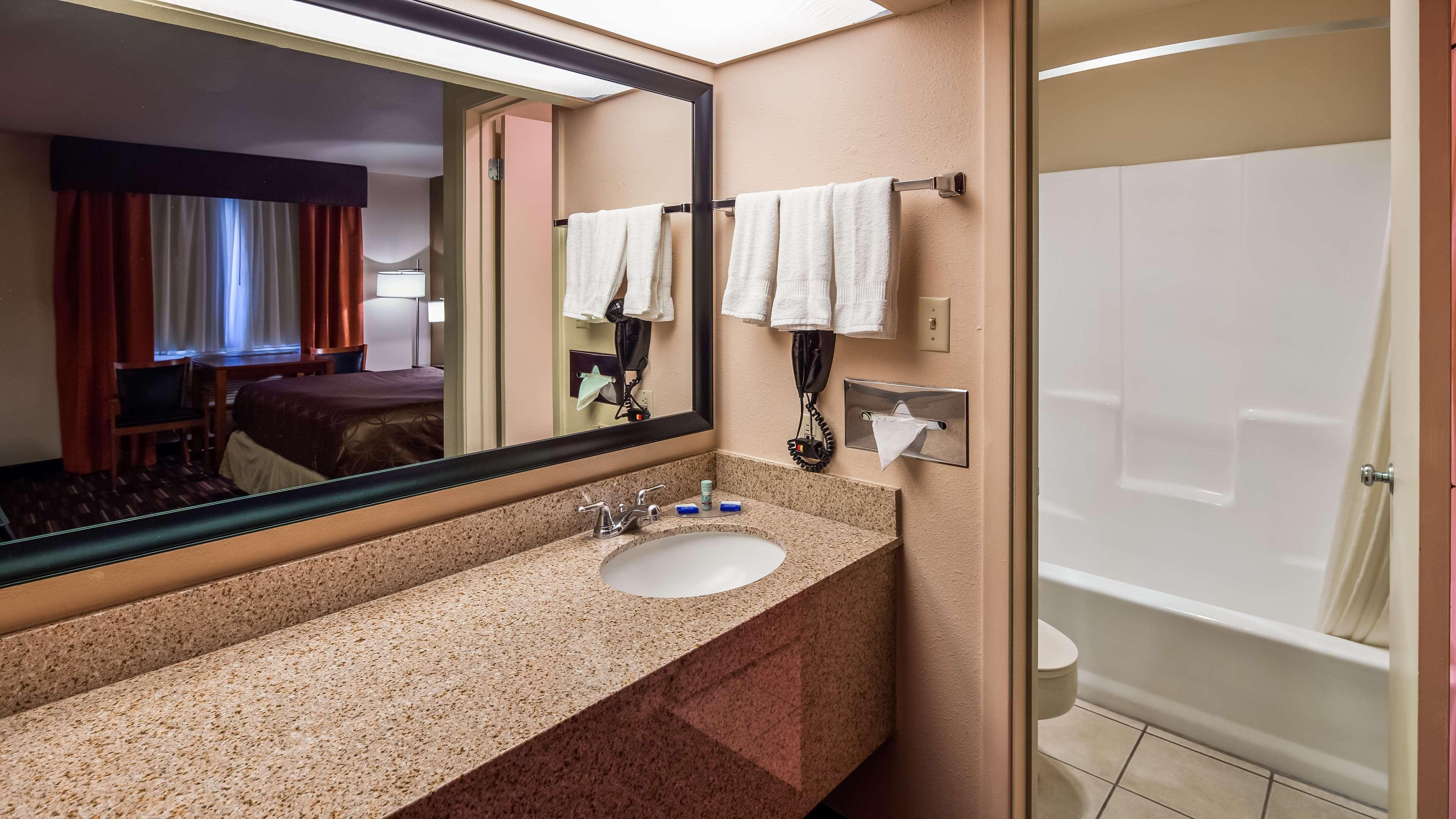 Western Executive Motel