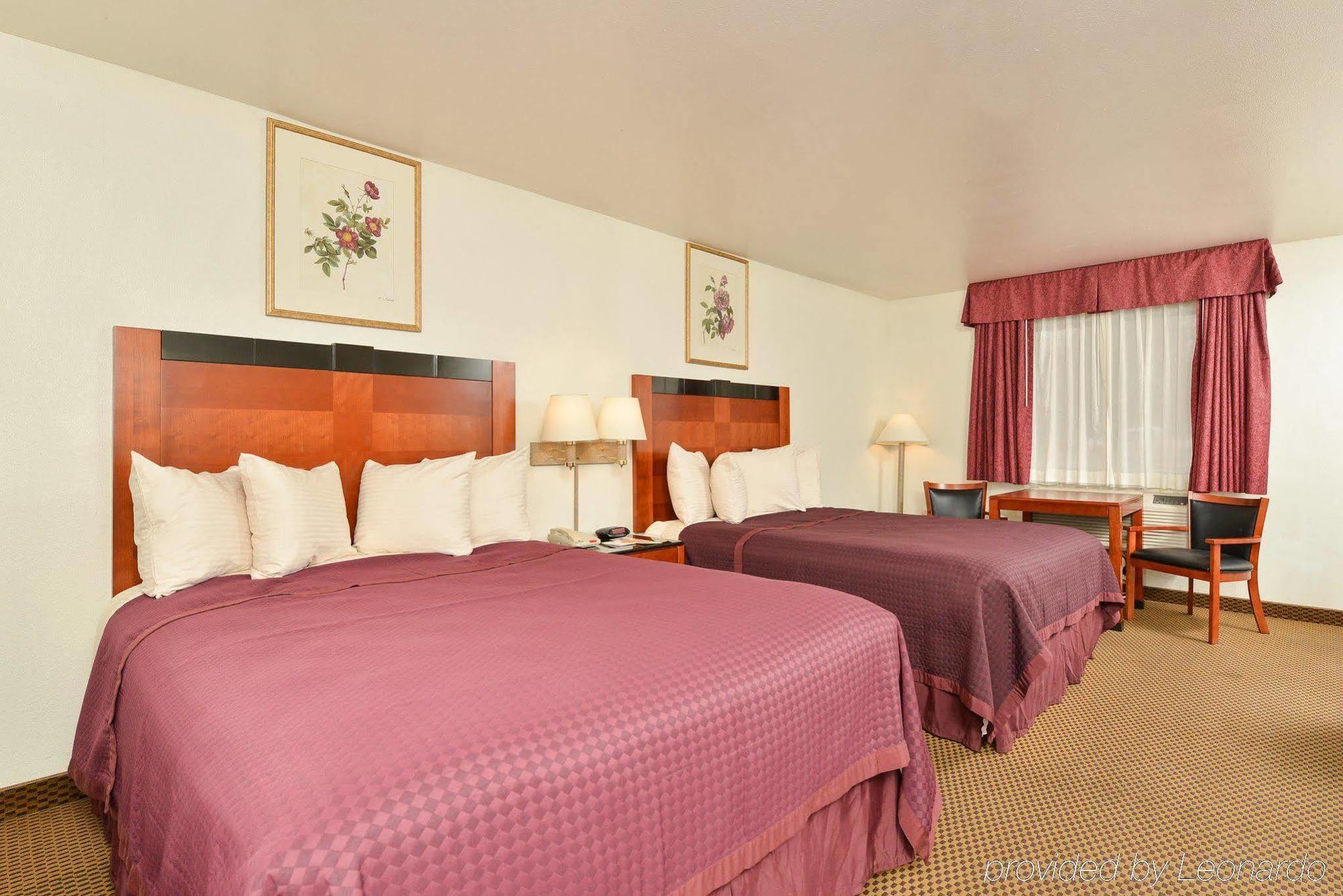 Western Executive Motel