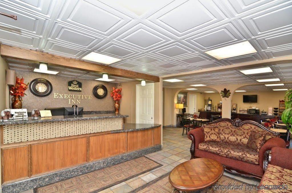 Western Executive Motel 3*